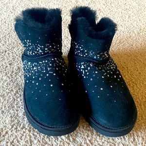 Ugg Classic Galaxy Bling Mini super cute 💖